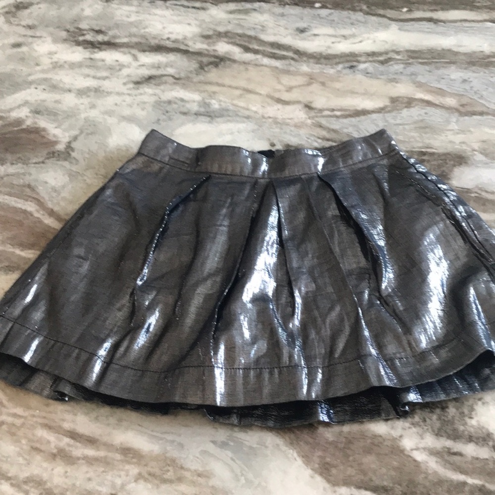 GapKids silver metallic mini skirt - size 10